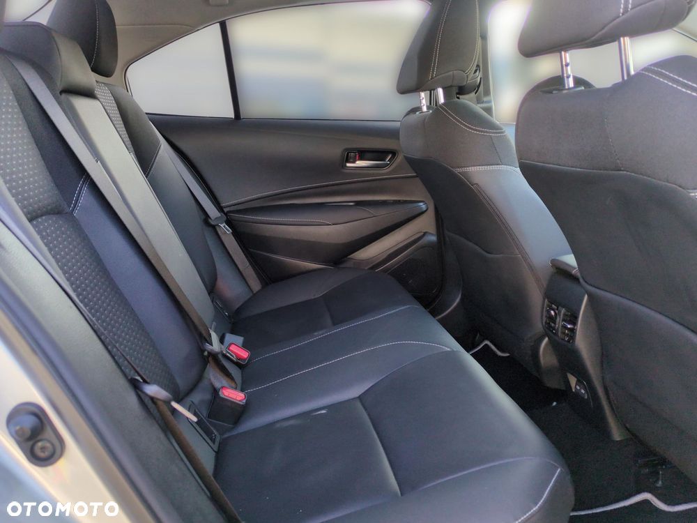 Toyota Corolla 1.8 Hybrid Executive - 10