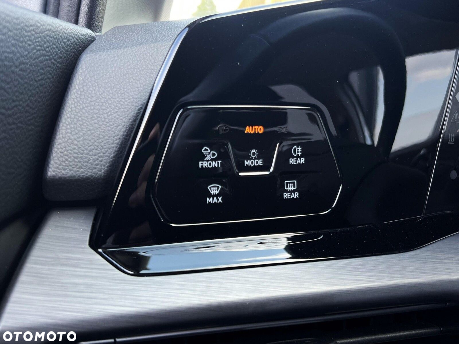 Volkswagen Golf VIII 2.0 TDI Style DSG - 22