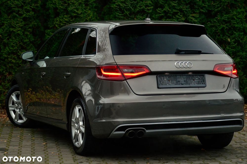 Audi A3 Sportback 1.8 TFSI quattro S tronic S line Sportpaket - 8