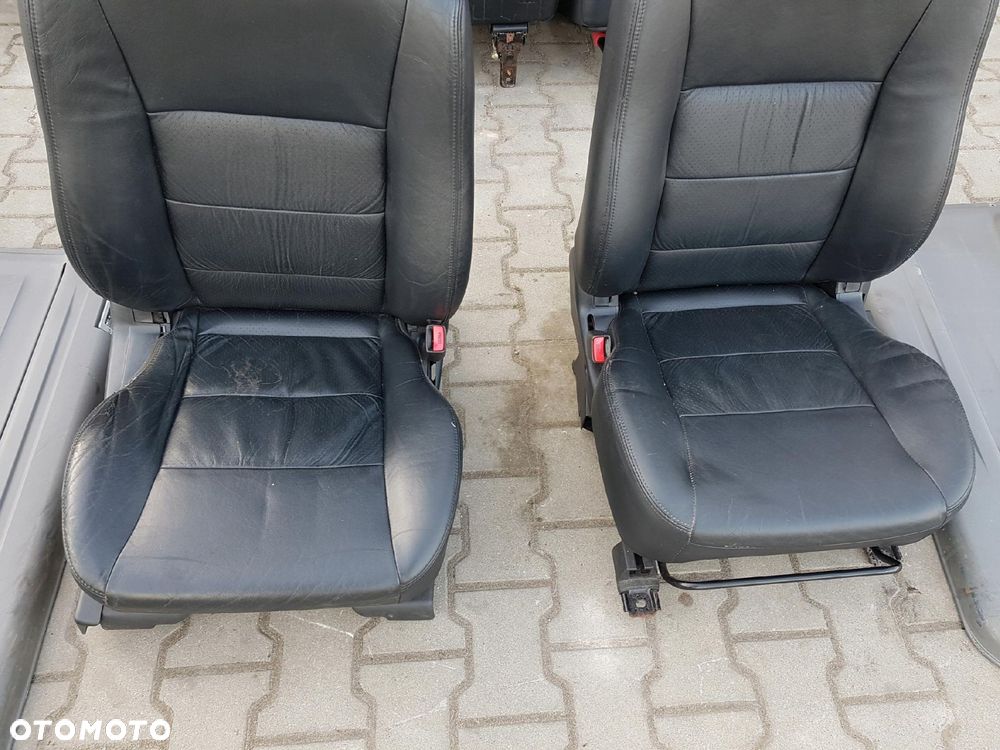 MITSUBISHI PAJERO 3 III LIFT 03-06r FOTELE SKÓRZANE KANAPA 3D - 8