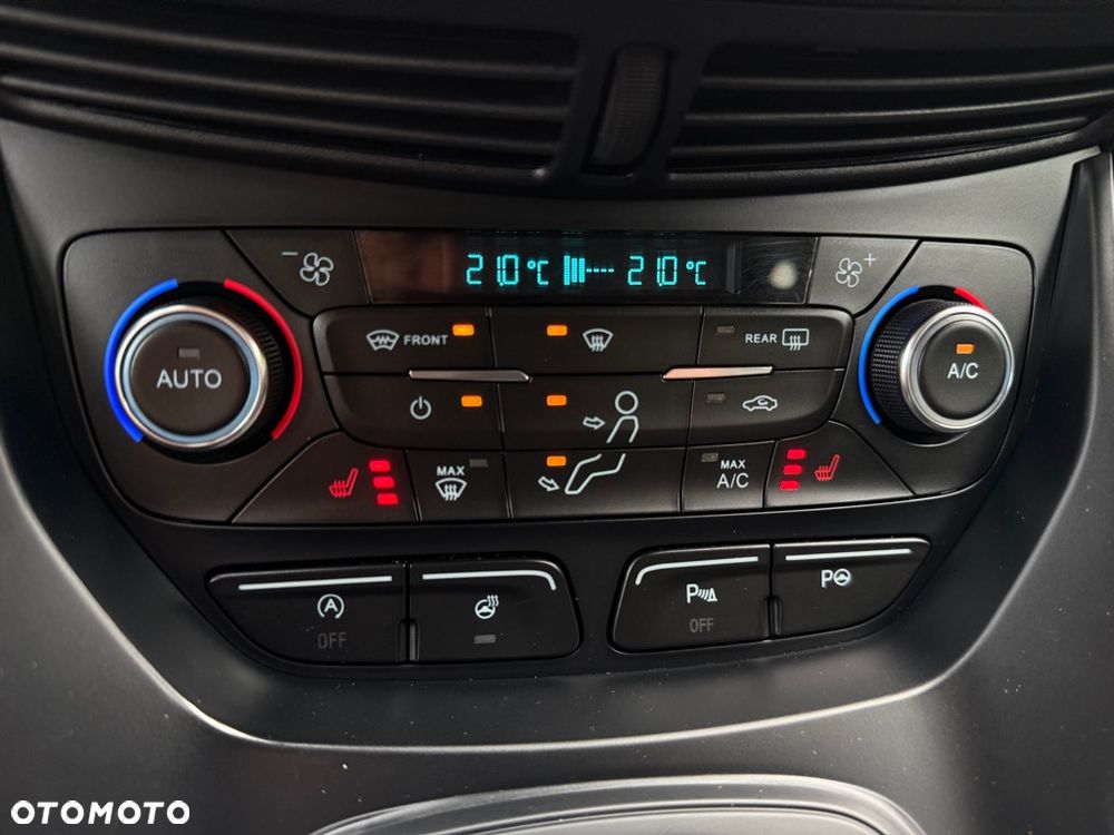 Ford Kuga 2.0 TDCi 4x4 Titanium - 23