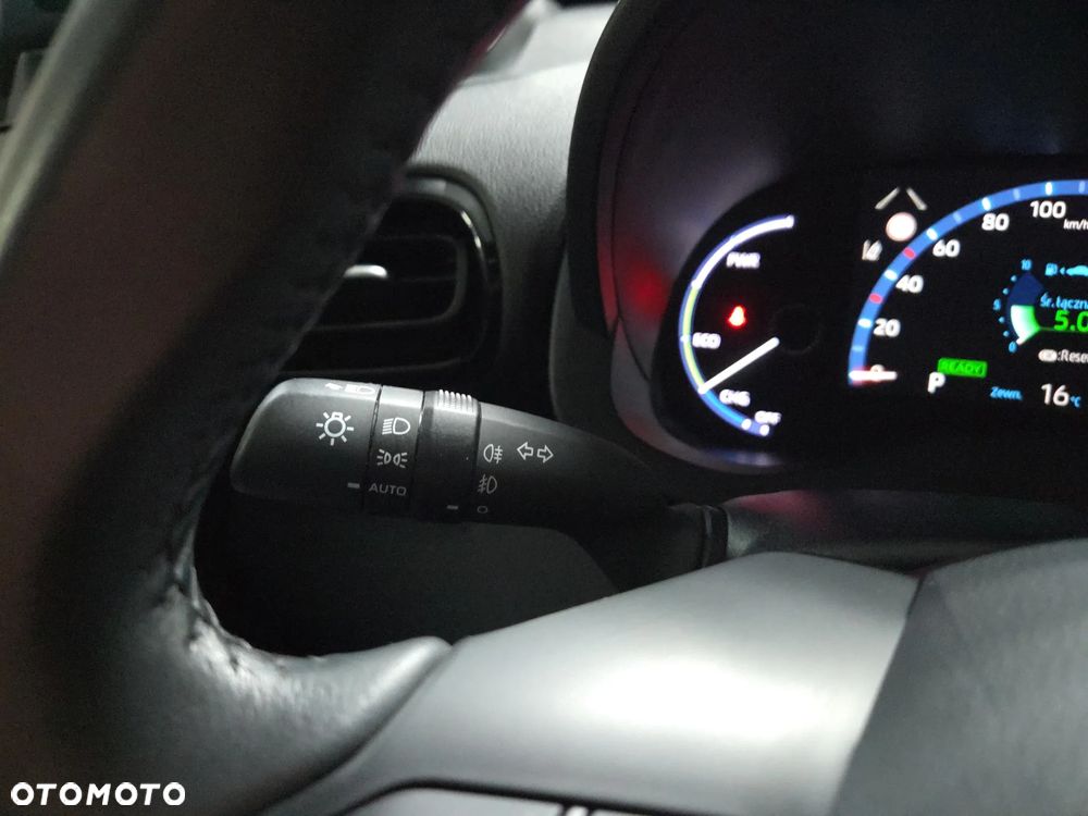 Toyota Yaris Cross Hybrid 1.5 Comfort 4x4 - 14