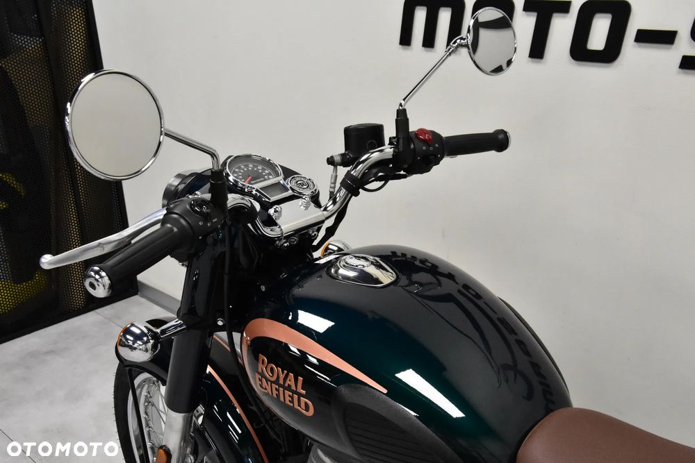 Royal Enfield Classic - 16