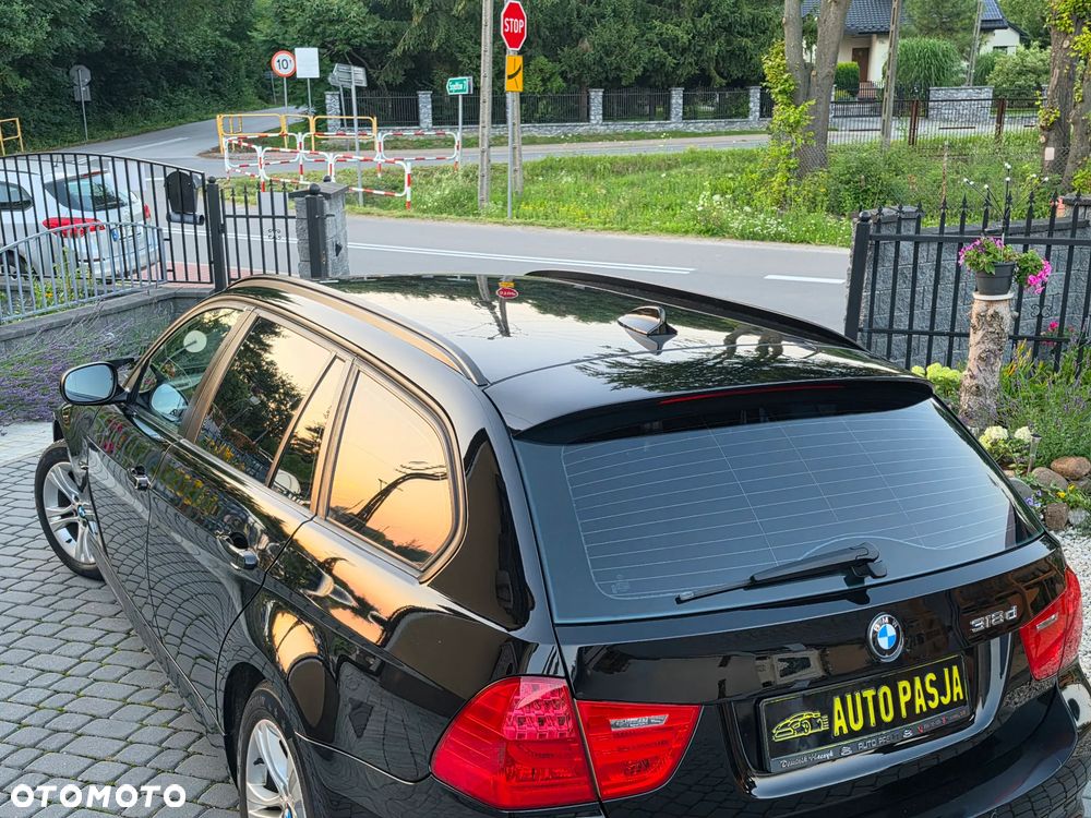 BMW Seria 3 - 16