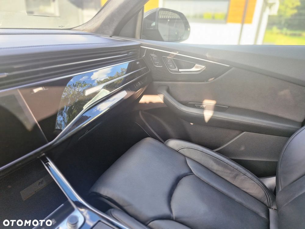 Audi Q8 55 TFSI quattro tiptronic competition plus - 39