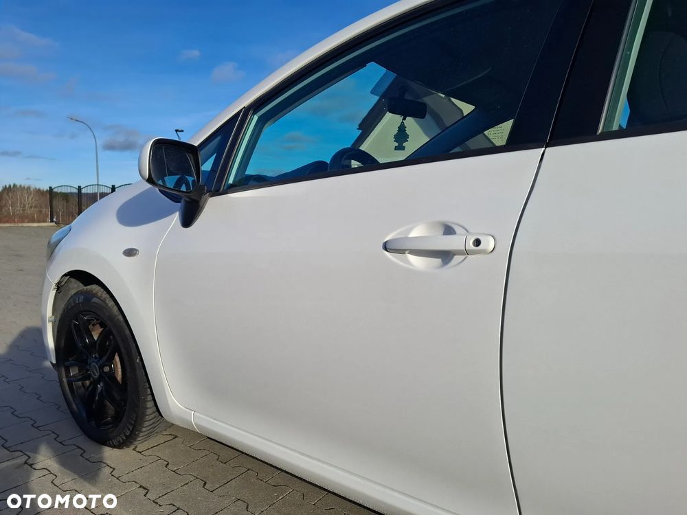 Toyota Auris 1.33 VVT-i - 10