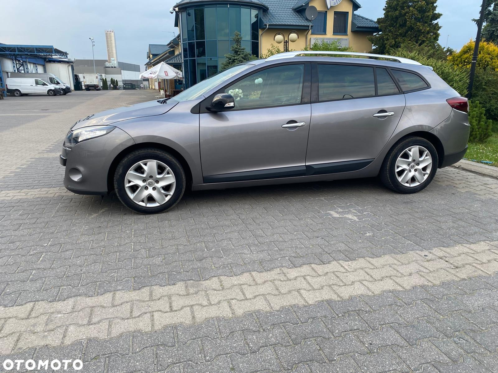 Renault Megane 1.6 16V 110 Authentique - 4