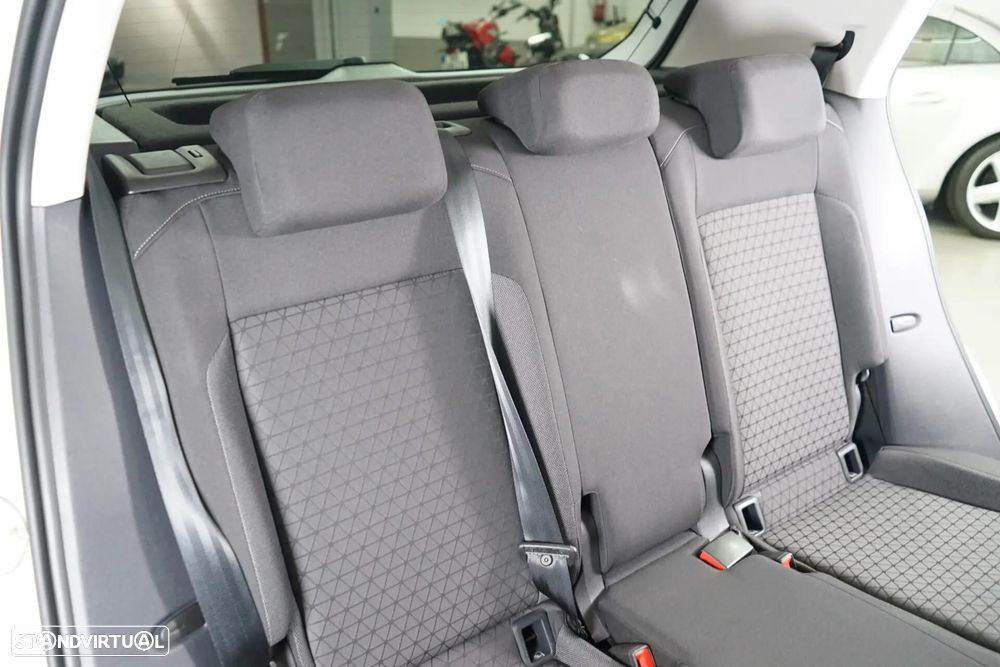 VW T-Cross 1.0 TSI Life - 36