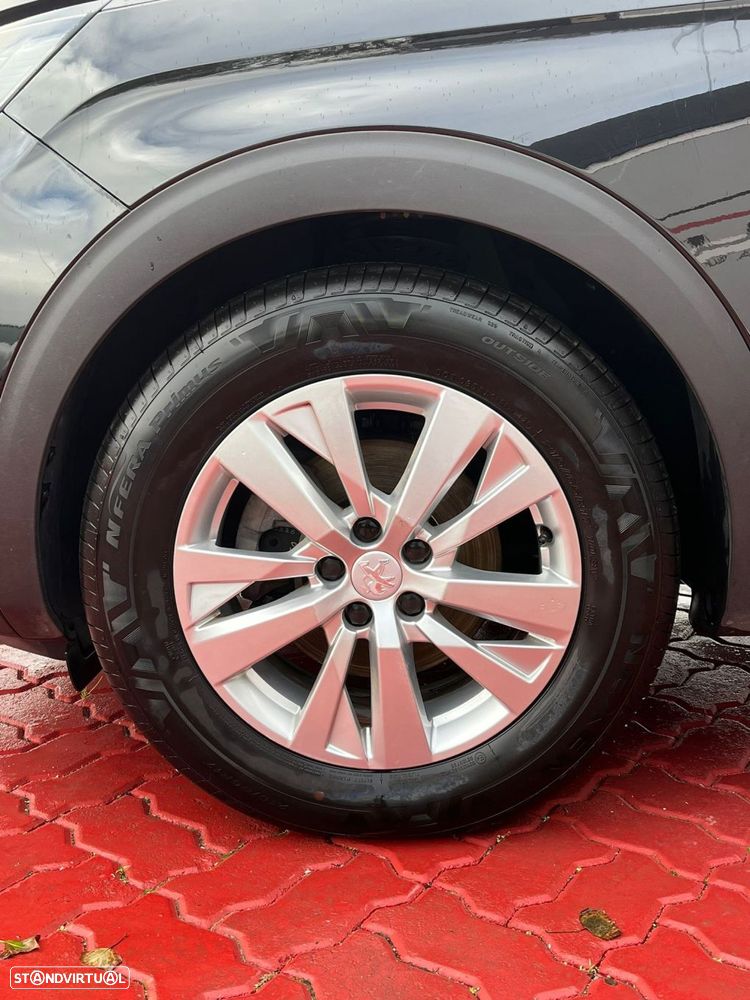 Peugeot 3008 1.2 PureTech Active Pack - 7