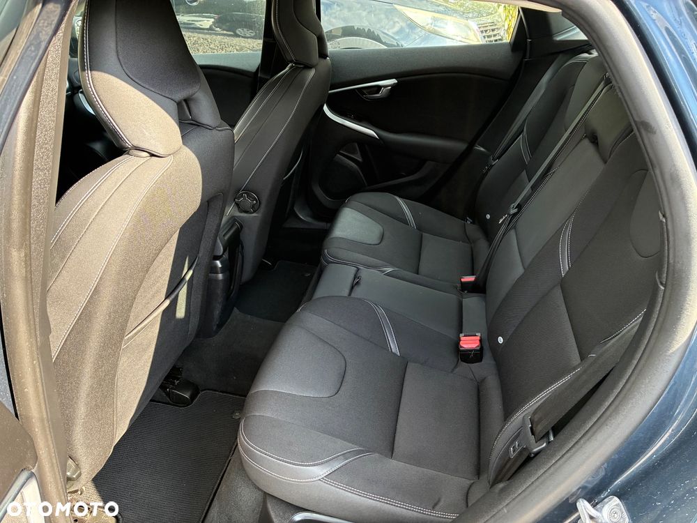 Volvo V40 D2 Geartronic - 9
