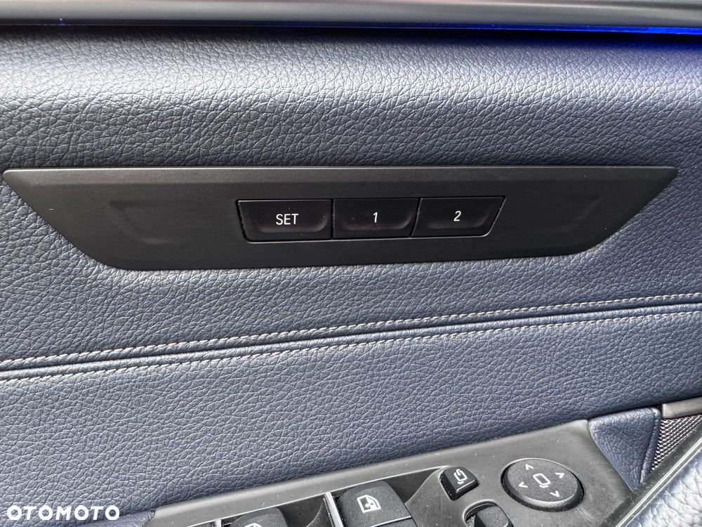 BMW Seria 5 520d xDrive M Sport sport - 19