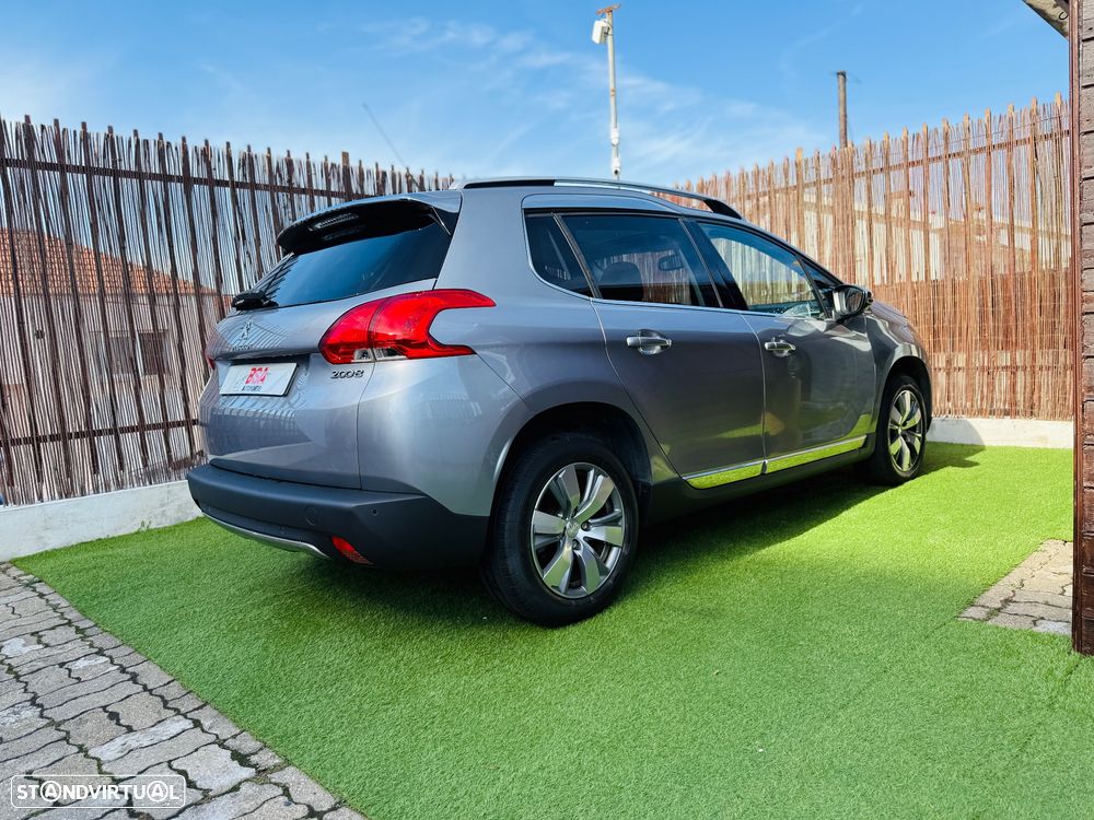 Peugeot 2008 1.2 PureTech Allure - 8