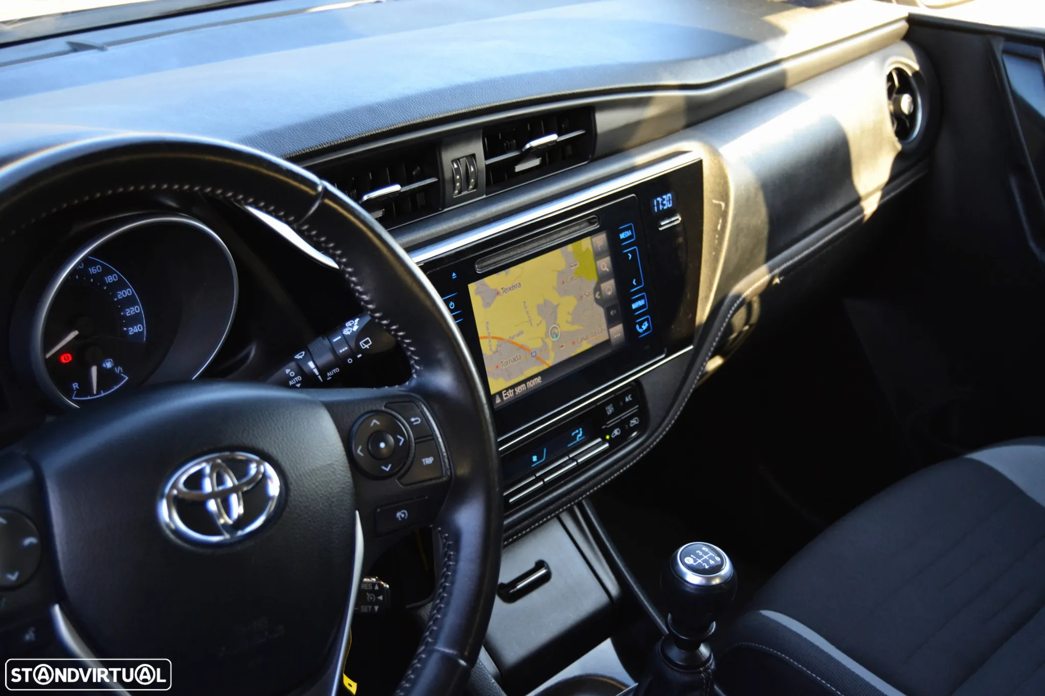 Toyota Auris 1.2T Comfort+Pack Sport - 13