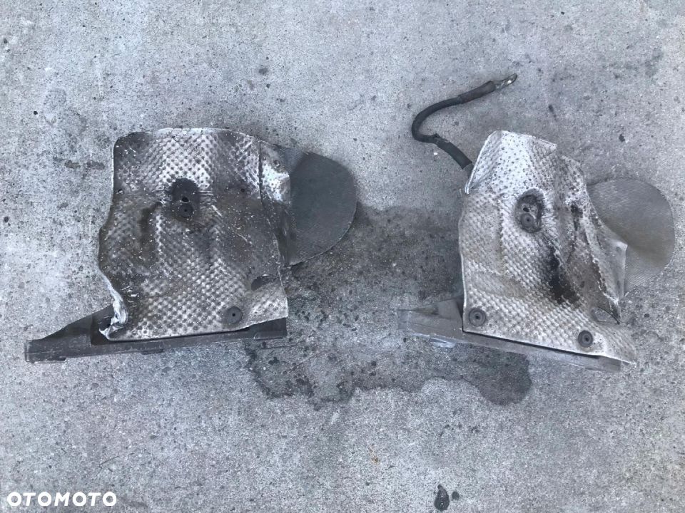 Łapa silnika Vw PASSAT B5 AUDI 1.6b wspornik mocowanie ALTERNATORA SPRĘŻARKI - 3