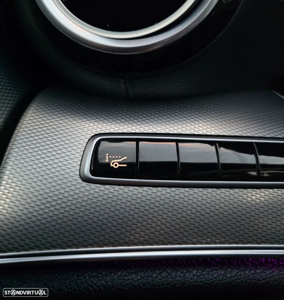 Mercedes-Benz E 220 d AMG Line - 36