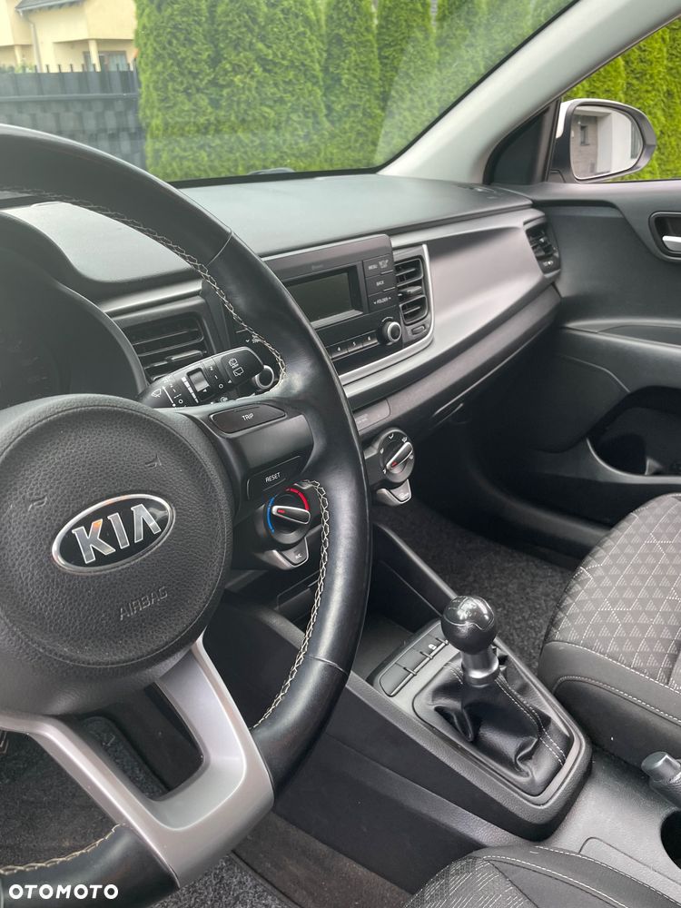Kia Rio 1.2 Attract - 30