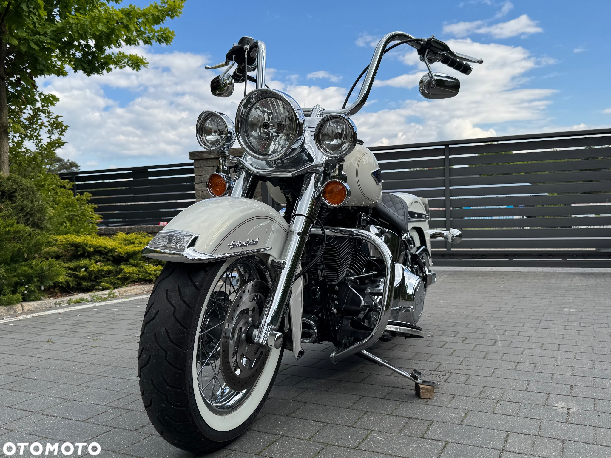 Harley-Davidson Softail Heritage Classic - 13