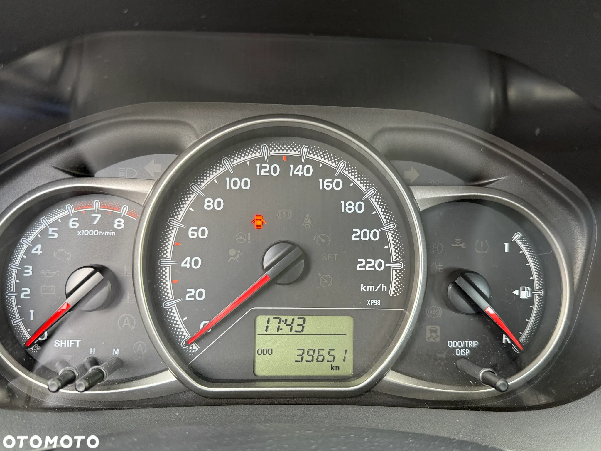 Toyota Yaris 1.0 Active EU6 - 10
