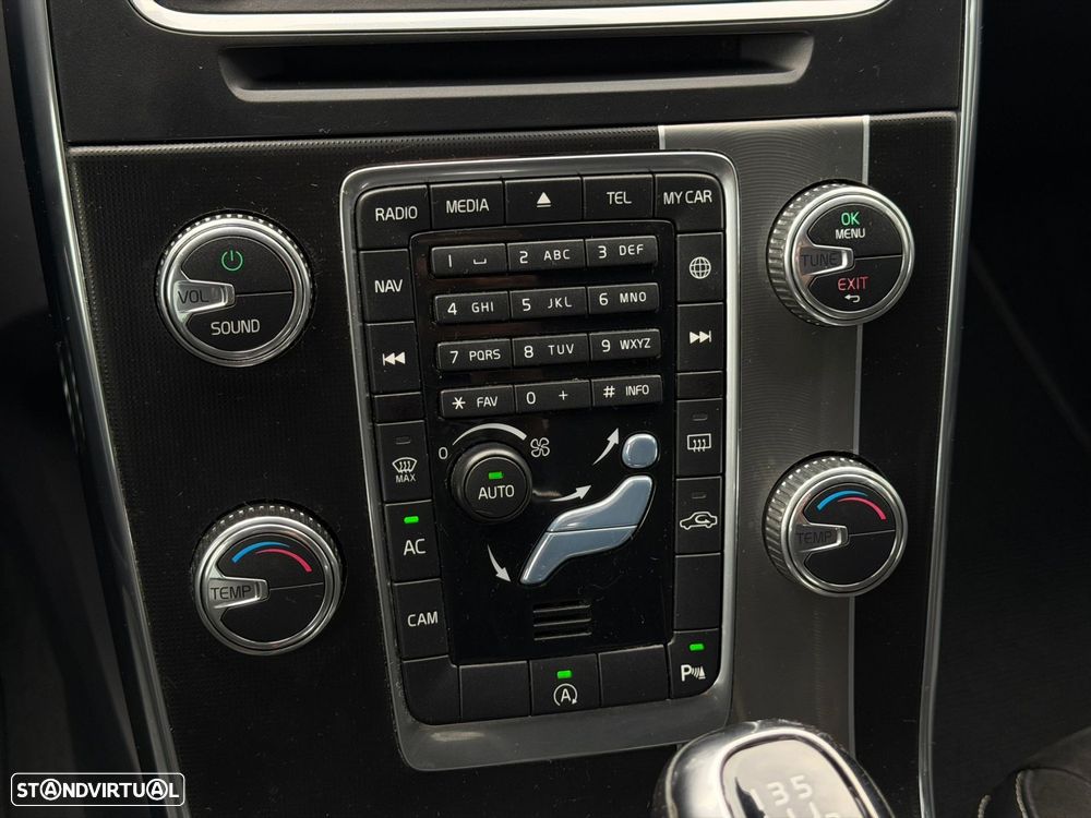 Volvo V60 2.0 D2 R-Design - 50