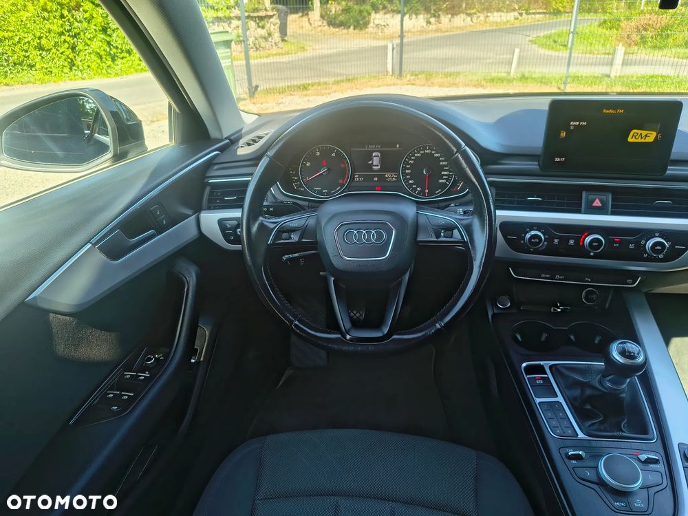 Audi A4 Avant 2.0 TDI DPF clean diesel Ambiente - 19