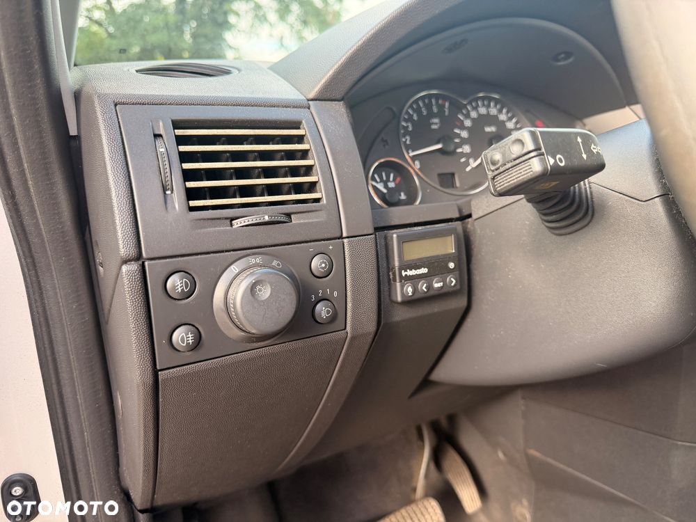 Opel Meriva - 26