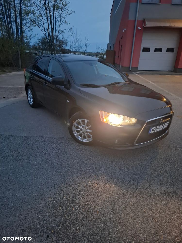 Mitsubishi Lancer 1.8 DID Intense - 1