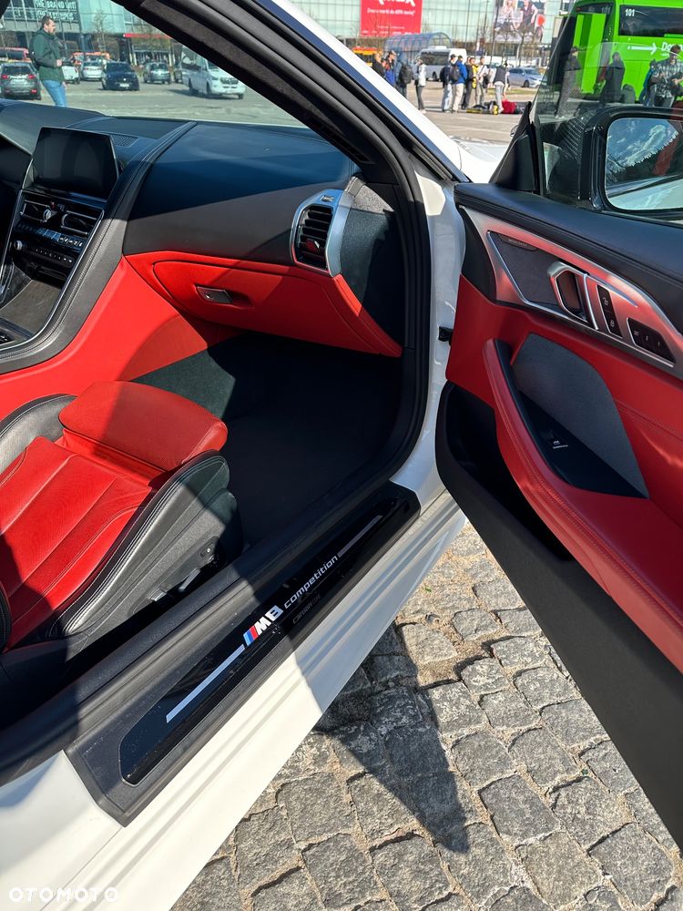BMW Seria 8 - 19
