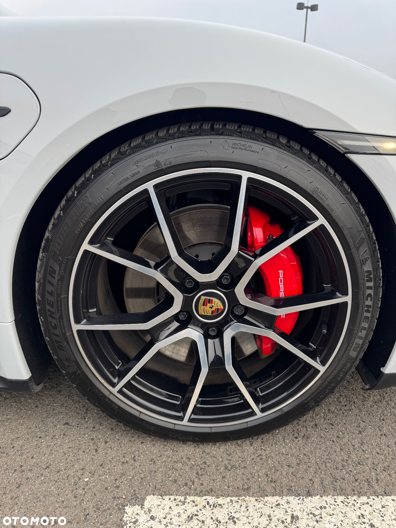 Porsche Taycan GTS Sport Turismo - 25