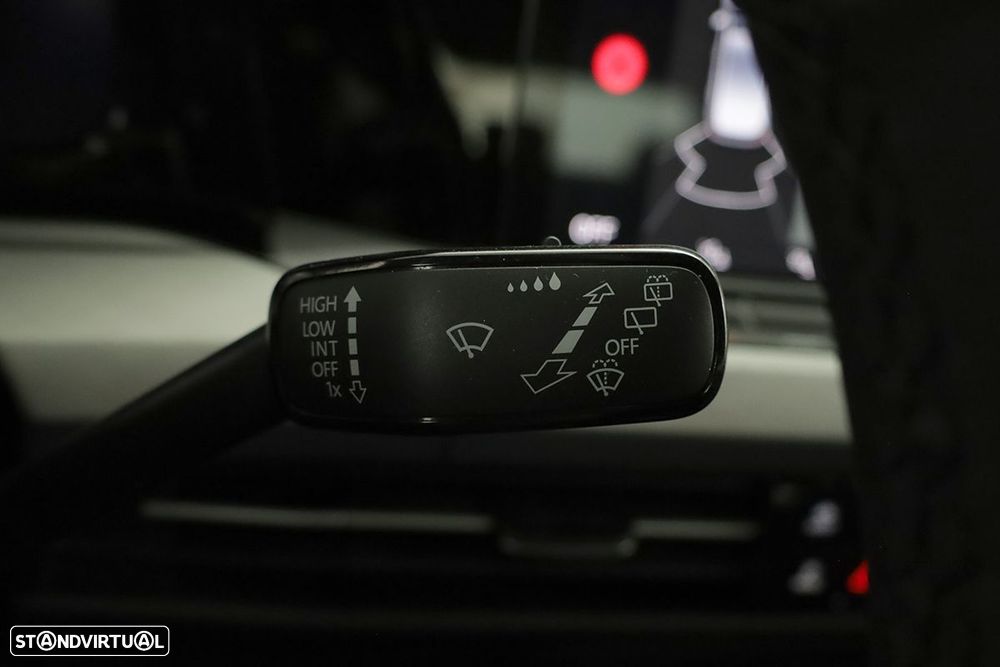 VW Golf 1.0 TSI Life - 20