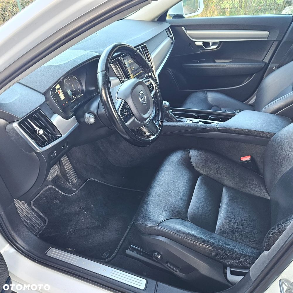 Volvo S90 - 24