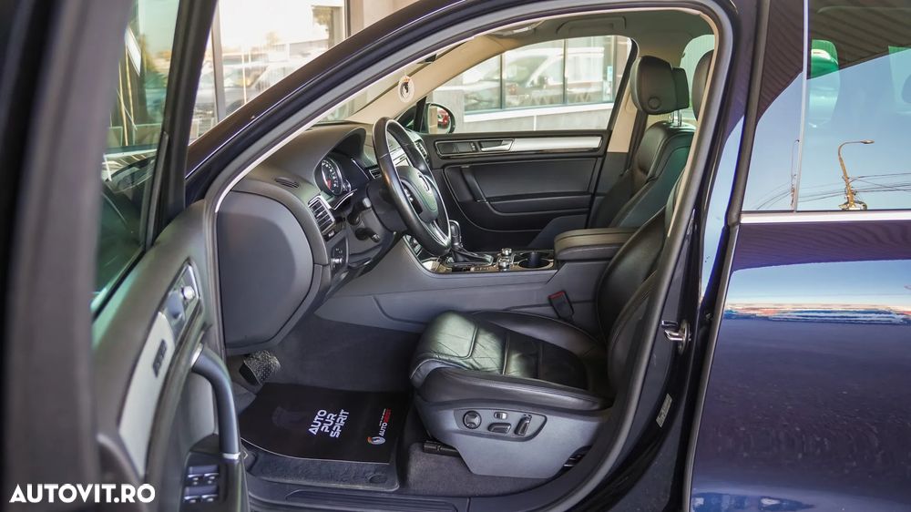 Volkswagen Touareg 3.0 V6 TDI SCR Blue Motion DPF Automatik - 27