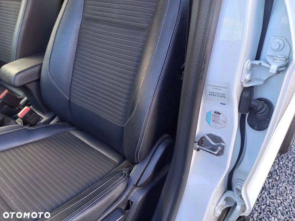 Ford EcoSport 1.5 EcoBlue TITANIUM - 31