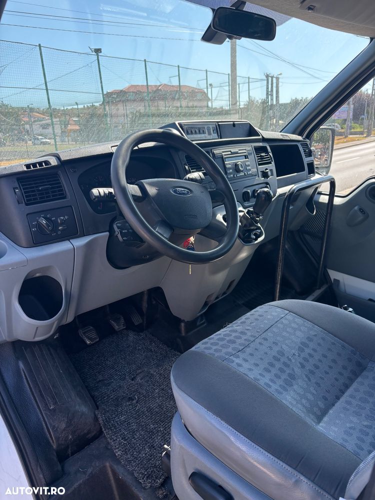 Ford Transit - 12