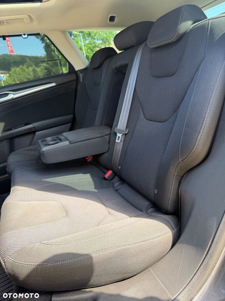 Ford Mondeo 2.0 TDCi Titanium - 23