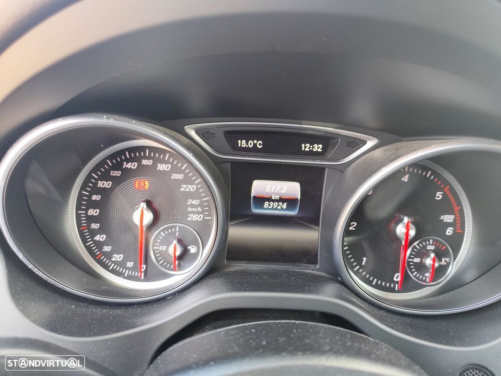 Mercedes-Benz CLA 200 d Urban - 15