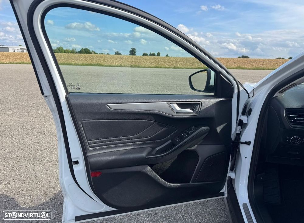 Ford Focus SW 1.5 EcoBlue S&S Aut. TITANIUM - 11