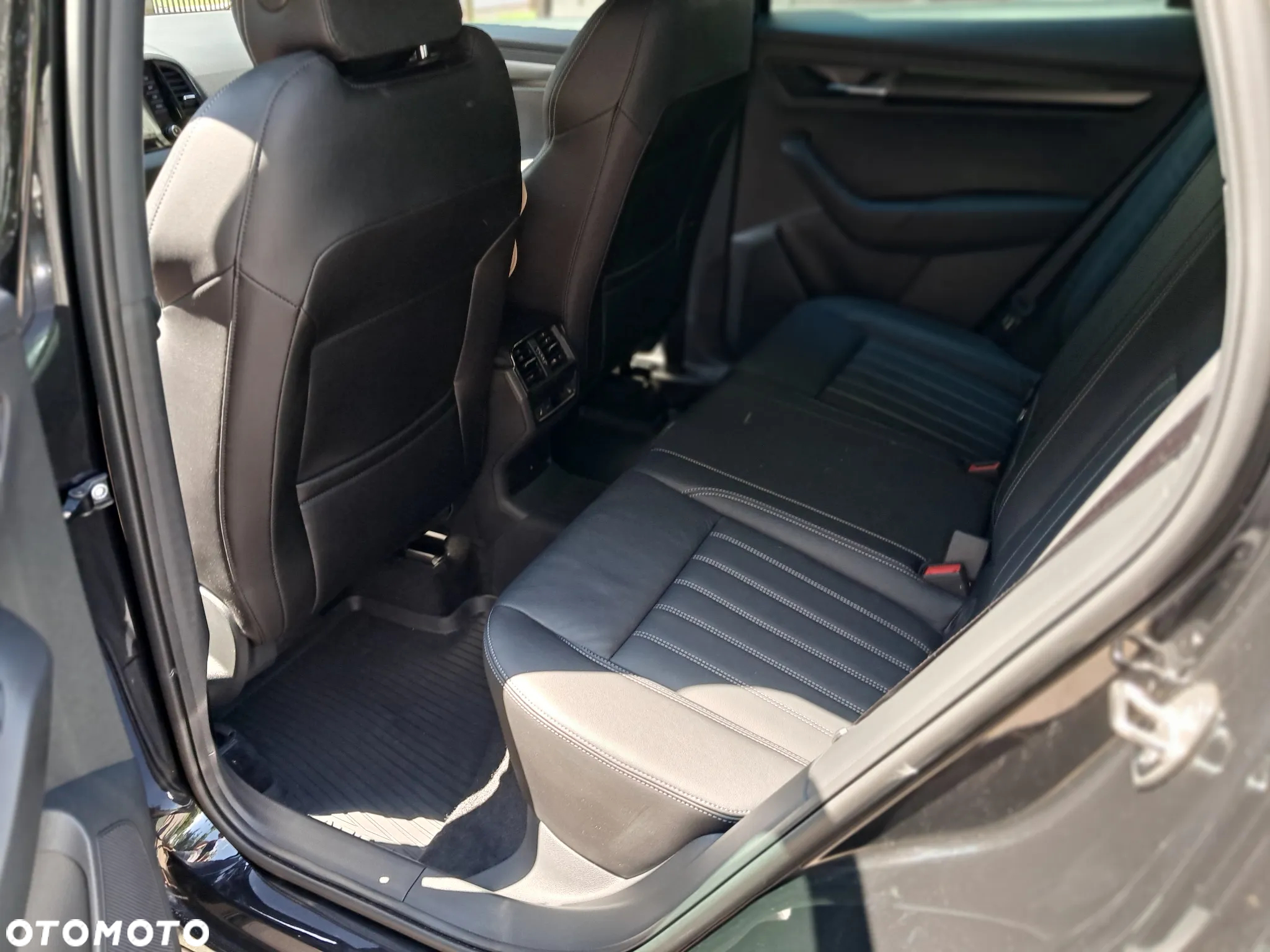 Skoda Karoq 2.0 TSI 4x4 Sportline DSG - 13
