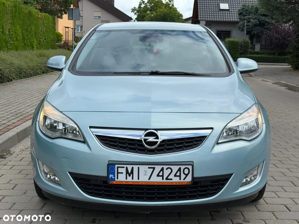 Opel Astra 1.4 Turbo - 2