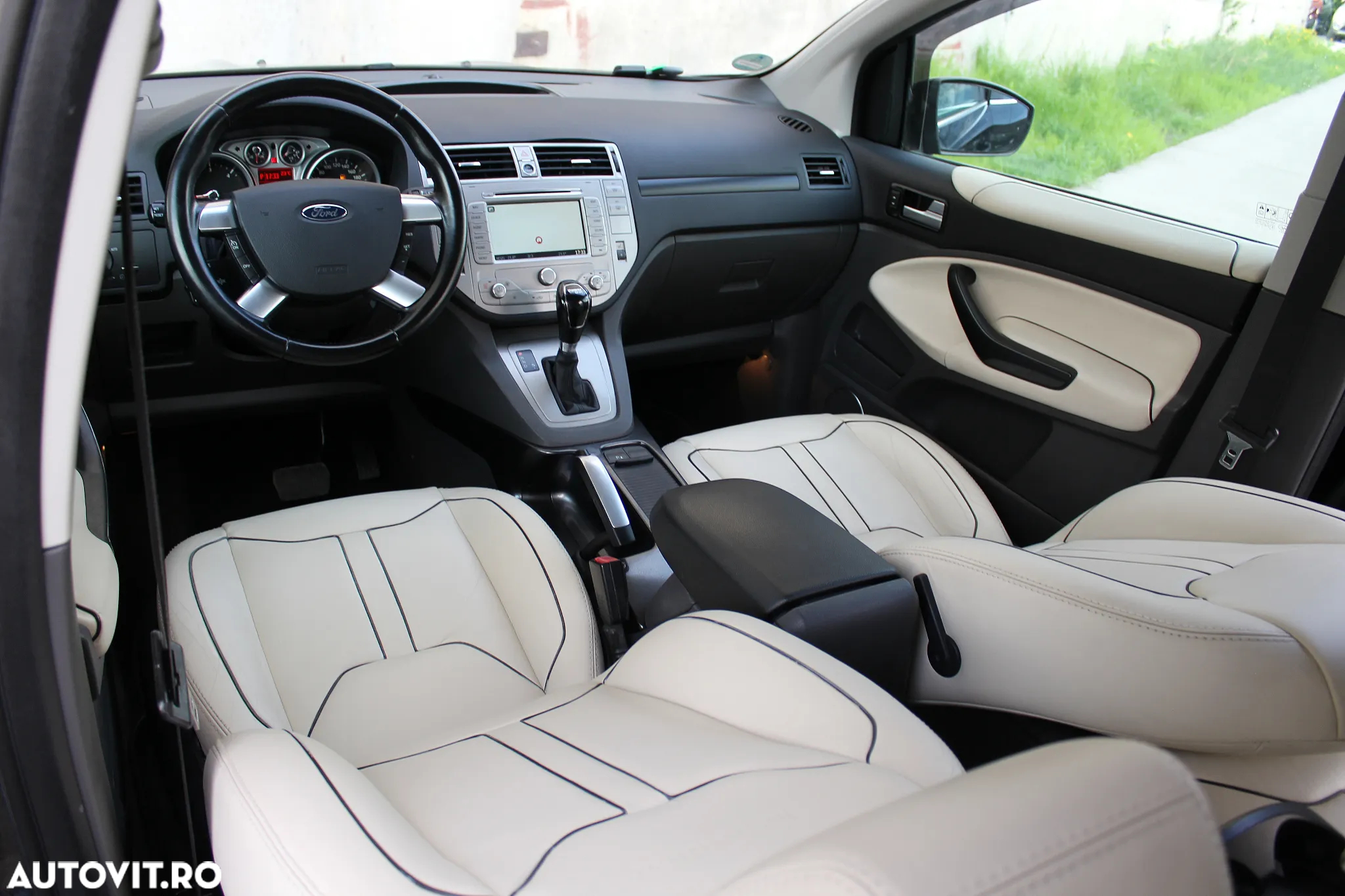 Ford Kuga 2.0 TDCi 4x4 Aut. Individual - 6