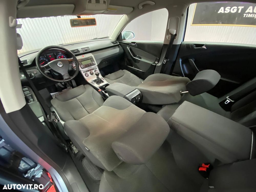Volkswagen Passat - 13