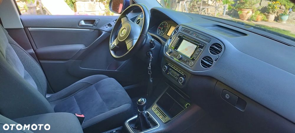Volkswagen Tiguan - 8