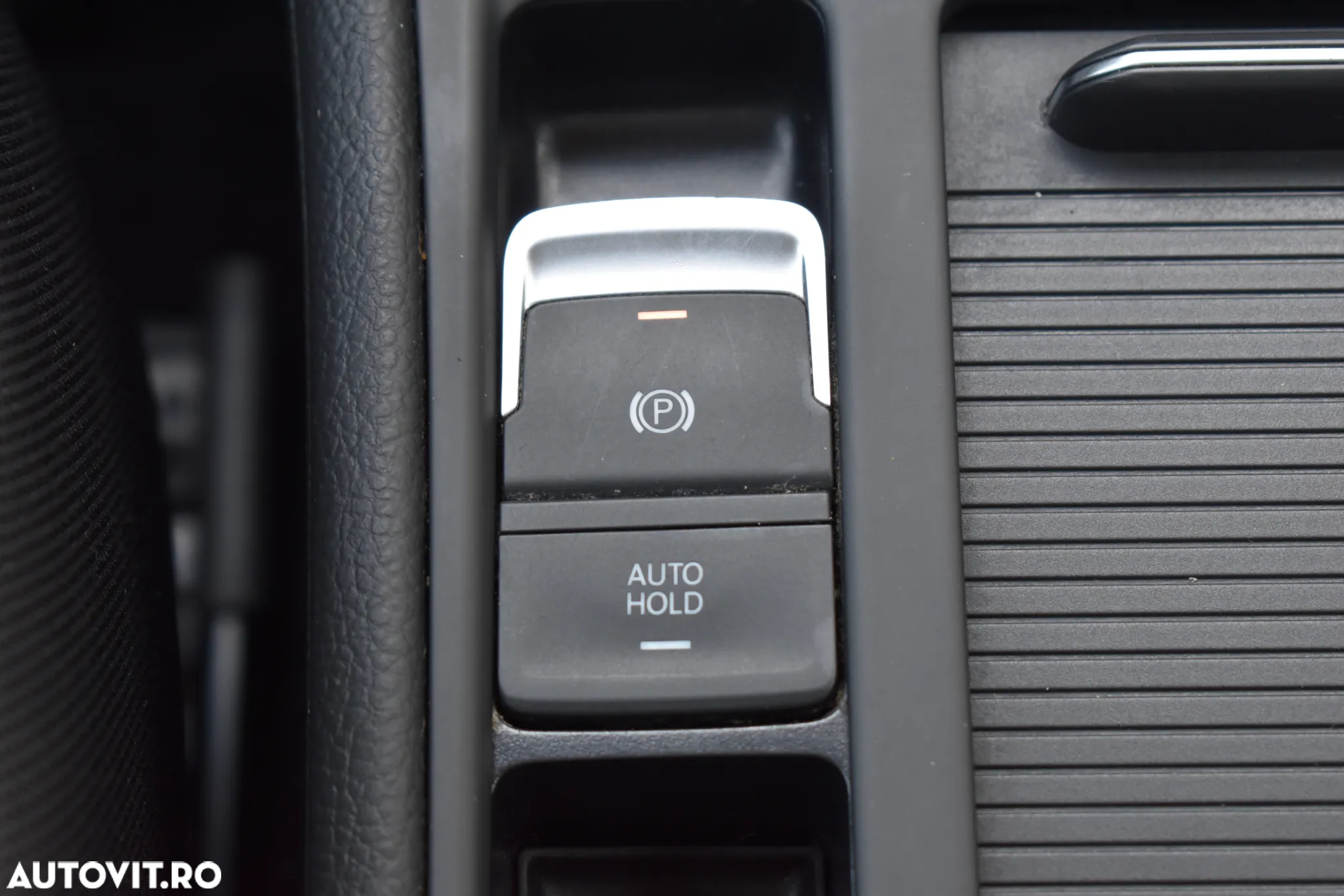 Volkswagen Golf 1.6 TDI Comfortline - 28