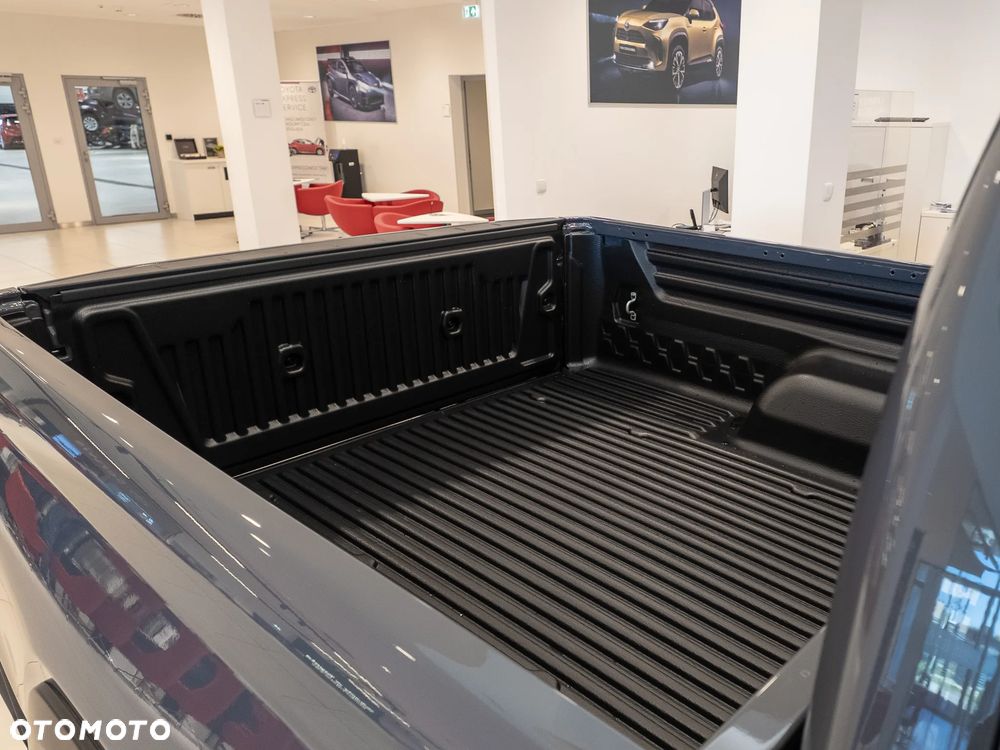 Toyota Hilux 2.8 D-4D mHEV Double Cab Executive 4x4 - 8