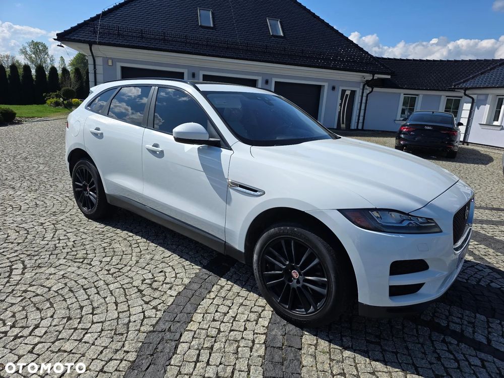 Jaguar F-Pace - 1