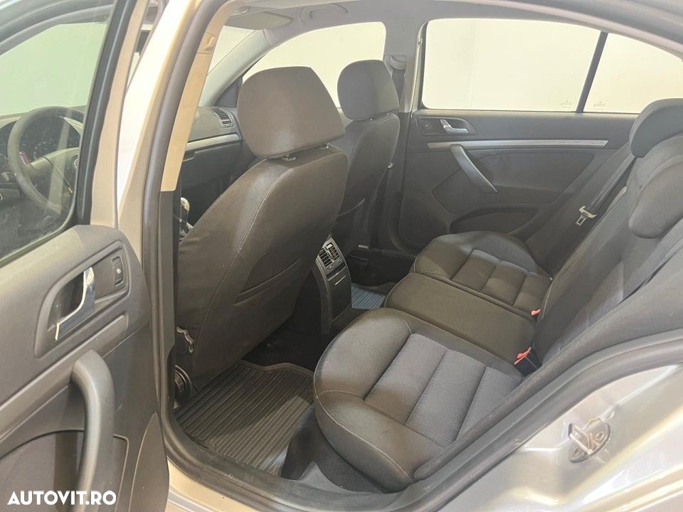 Skoda Octavia - 10