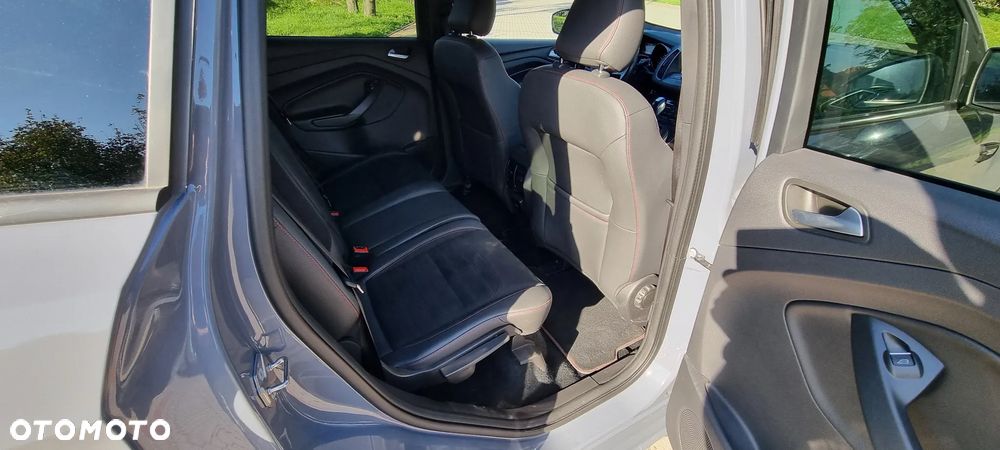 Ford Kuga 2.0 TDCi AWD ST-Line - 9