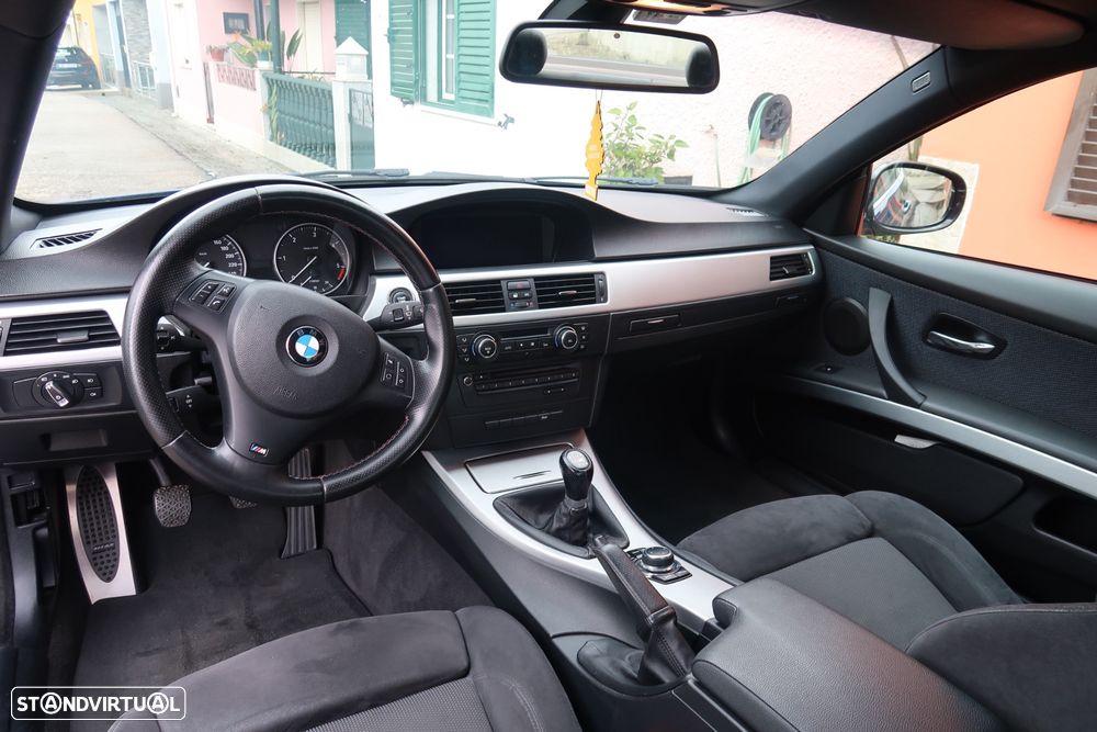 BMW 320 d Coupe Edição M - 13