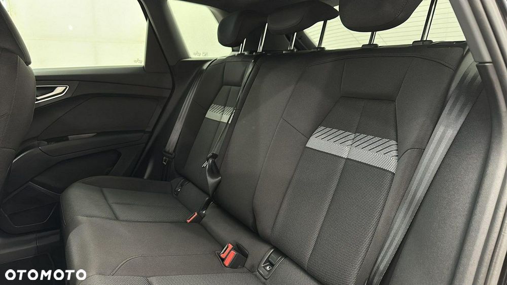 Audi Q4 e-tron 50 77kWh Quattro S Line - 12