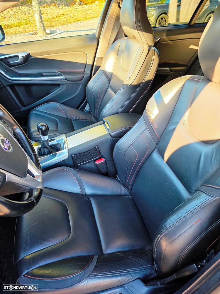 Volvo V60 1.6 D2 Momentum Eco - 5