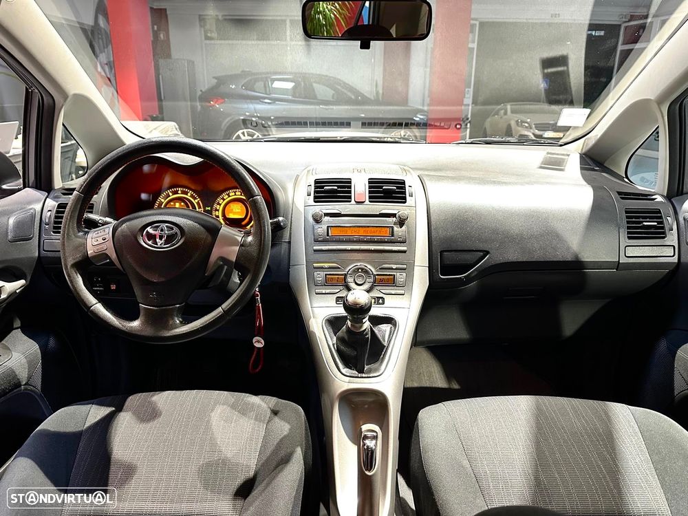 Toyota Auris 1.4 VVT-i AC+VSC - 9